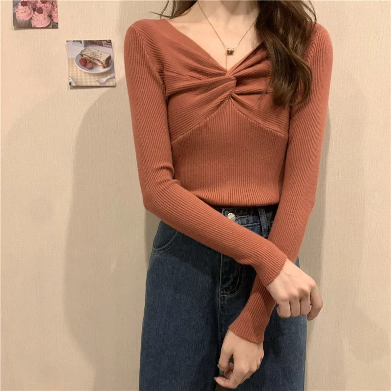 Женская трикотажная футболка с V-образным вырезом и длинным рукавом | одежда