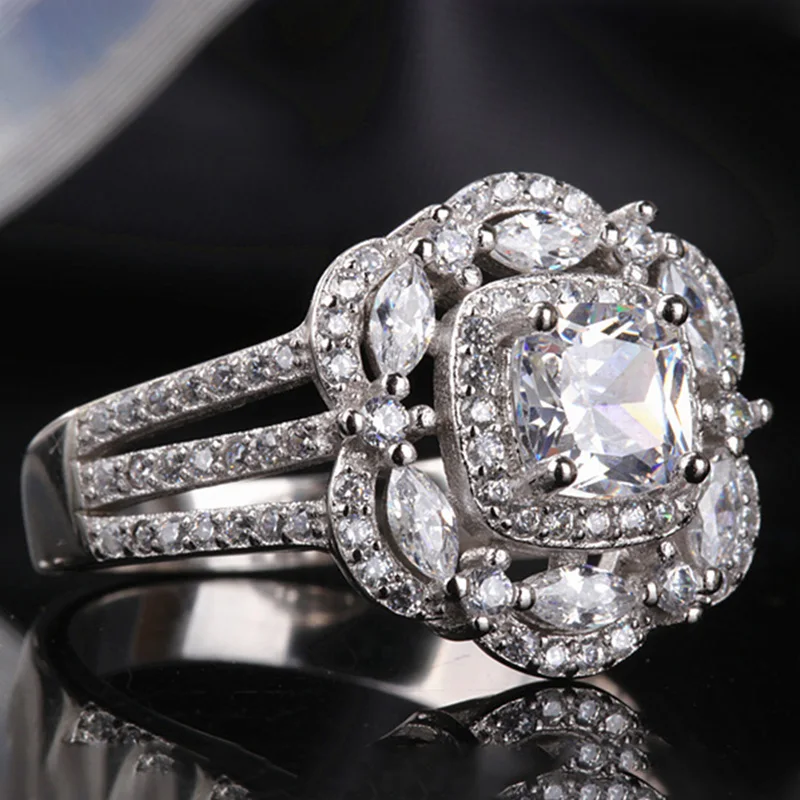 Женское кольцо с квадратными бриллиантами в форме оливковой глаз массивное