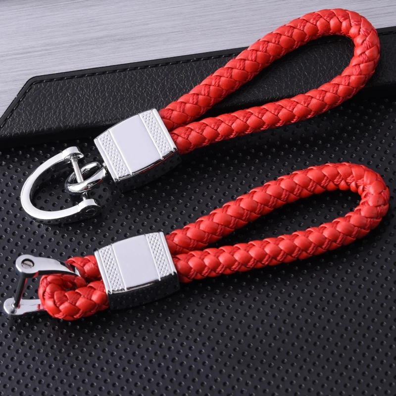 CHEENCHENG Hand-woven Car leather keychain Metal for cars key chains horseshoe buckle creative gift Motorcycle Auto accessories |