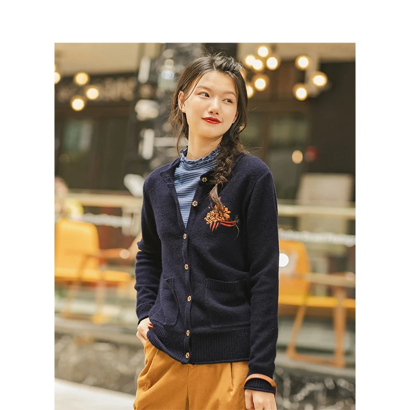 INMAN весенне-осенний трикотажный кардиган с круглым вырезом и вышивкой в стиле