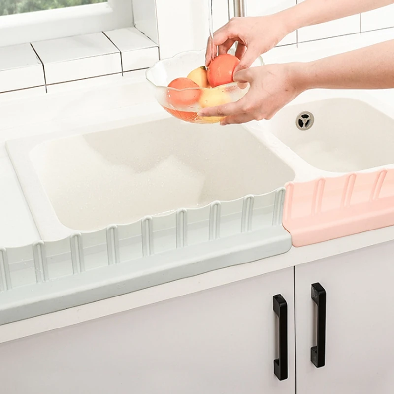 

2Pcs Creative Corrugated Sink Waterproof Baffle Suction Cup Fixed Vegetable Washing Pool Splash-Proof Flap