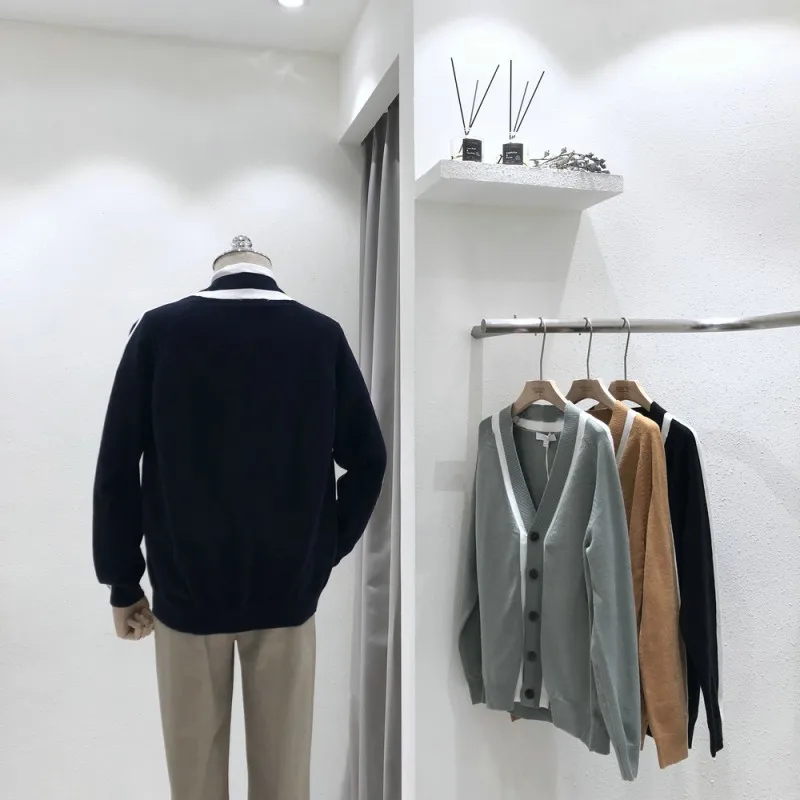 

New 2021 Japanese Winter Knitting Cardigan Coat Mens Sweaters Single Breasted V-Neck Striped Color Block Casual Male Sweatercoat