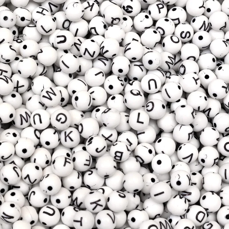 50 шт смешанные цвета Круглый разноцветными буквами акриловые бусины для