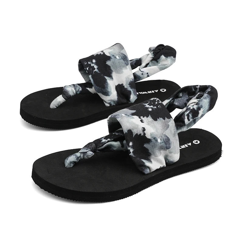 

2022 Summer New Female Flat-bottom Sandals And Slippers Korean Spring Fashion Lightweight Mesh Versatile Non-slip Flip-flops