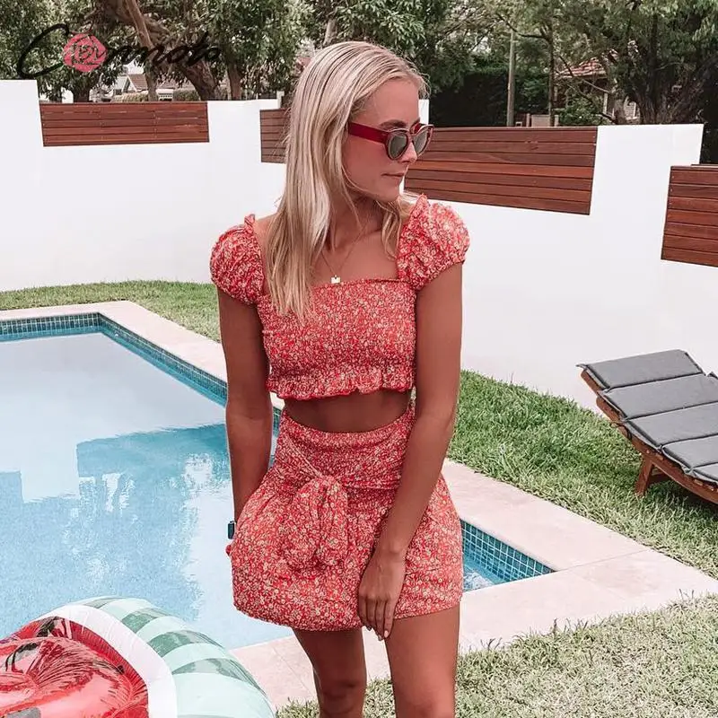 Conmoto Летнее двусоставное платье сексуальное с открытыми плечами повседневное