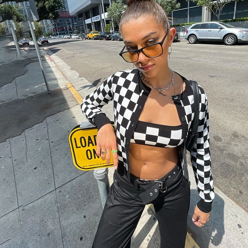

2021 autumn new women's fashion wrapped in chest with small vest and long sleeve cardigan jacket two-piece women.