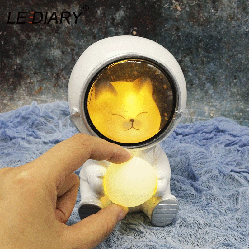 Ночсветильник LEDIARY в виде животного астронавта кошки медведя украшения