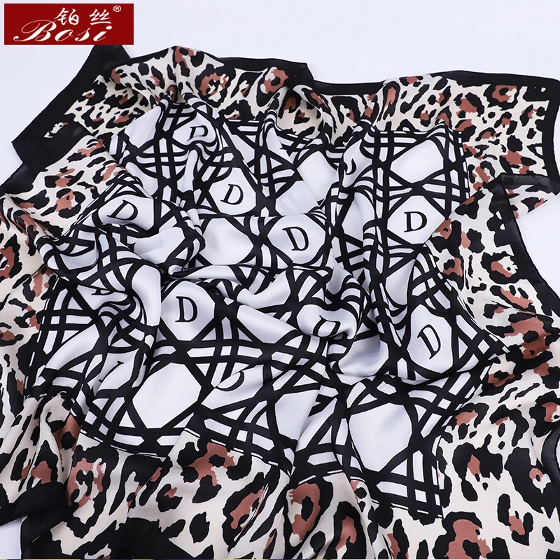 Женский шёлковый атласный шарф в клетку с леопардовым принтом| |