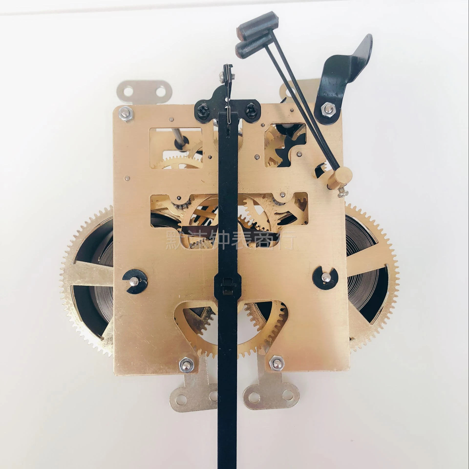 

31 день движения, большие фотоэлементы, ремонт, настенные часы, современный дизайн, маятник, механические часы, напольные настольные часы