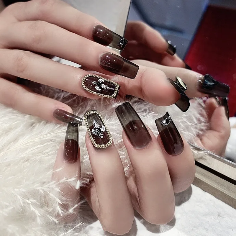 

24 шт., прозрачные черные патчи для ногтей