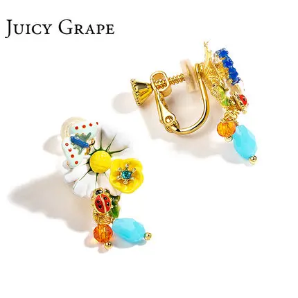 clip on earrings Сочный виноград новая волна белая Маргаритка бабочка цветок серьги Ручная роспись глянцевое покрытие серьги гвоздики модные ювелирные изделия - Окраска металла: clip on earrings