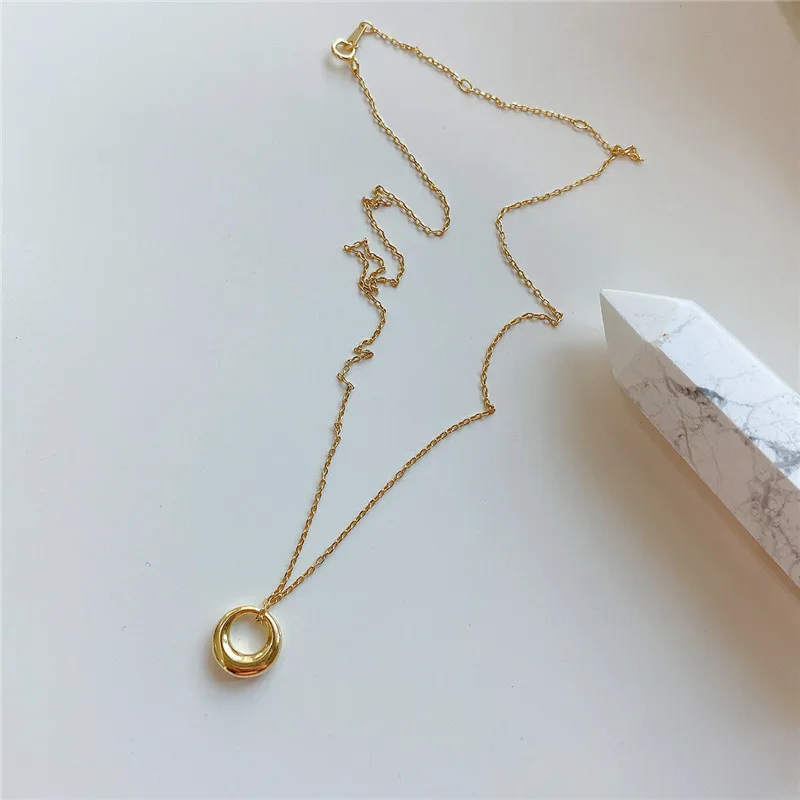 

RUIYI Real 925 Sterling Silver Women Exquisite Geometric Screw Pendant Necklace Fashion Girls Gold Chic Chokers Fine Necklaces