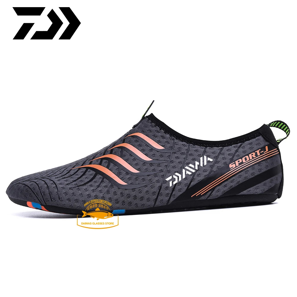 

Новые пляжные рыболовные туфли Daiwa, быстросохнущие акватуфли для плавания, морские тапочки, легкие спортивные акватуфли для серфинга и восх...