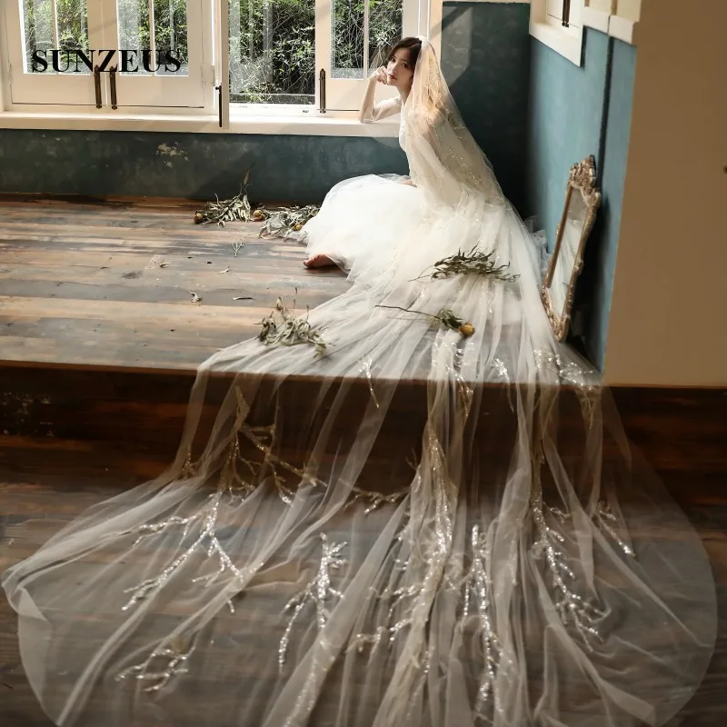 Фата свадебная швейцарская длиной 4 метра Тюлевая с блестками для невесты