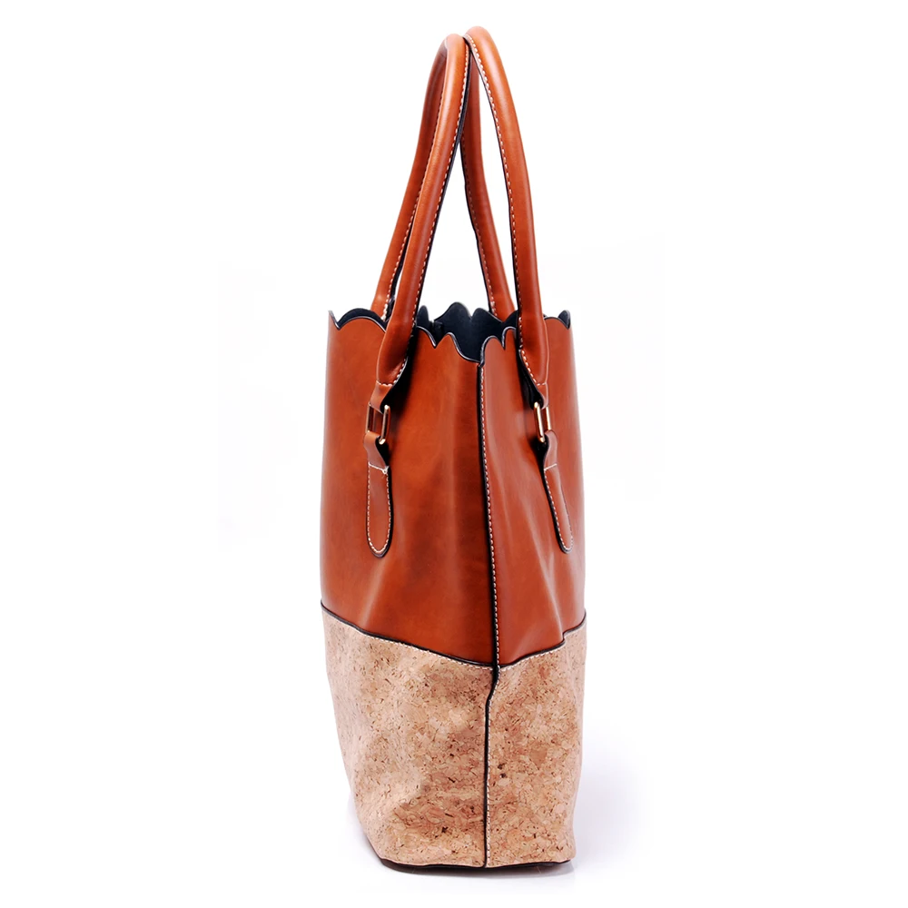 Образец коричневой Веганской кожаной пробки сумка шоппер с шипами изготовленная