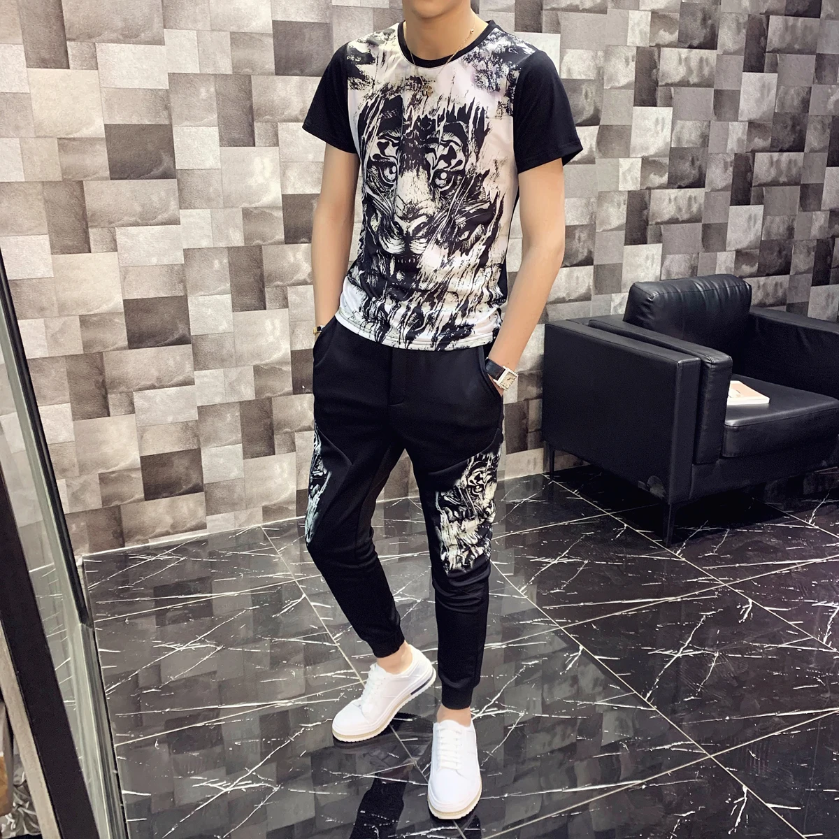 

Spring Quality High Tracksuit Top And Pants Men Animal Print Short Sleeve T Shirt Two Piece Set Men Slim Fit Outfits Men Set