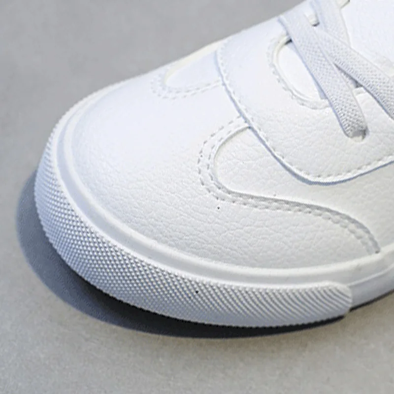 Кроссовки детские для мальчиков и девочек однотонные дышащие повседневные SP011 |