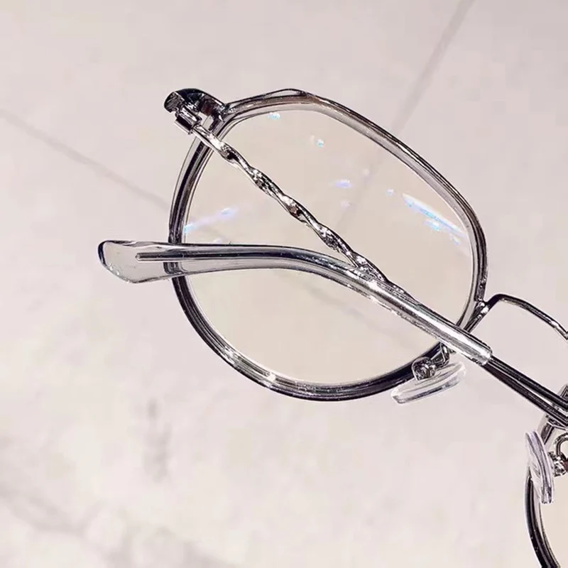 

Blue Light Glasses Women Fashion Round Eyeglasses Vintage Luxury Computer Glasses Lenses Unisex Lunettes de lecture Decorative