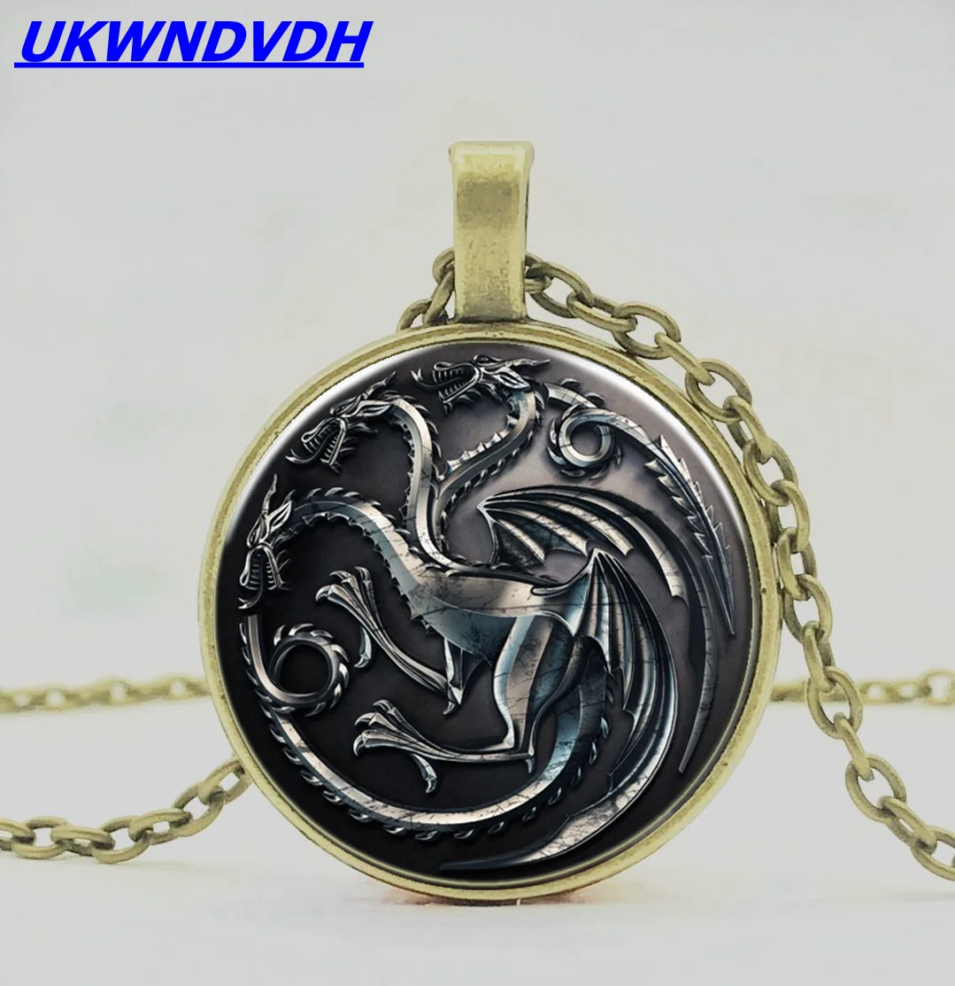 

European and American fashion items Tanglelian family seal vintage glass necklace