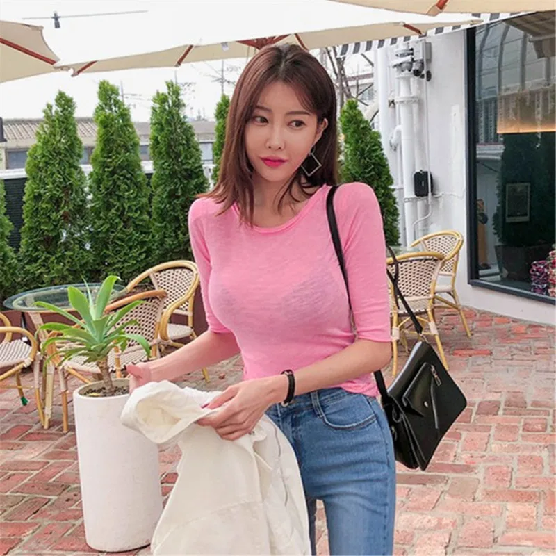 Новый летний топ Сексуальная футболка Женская эластичная Женский в Корейском