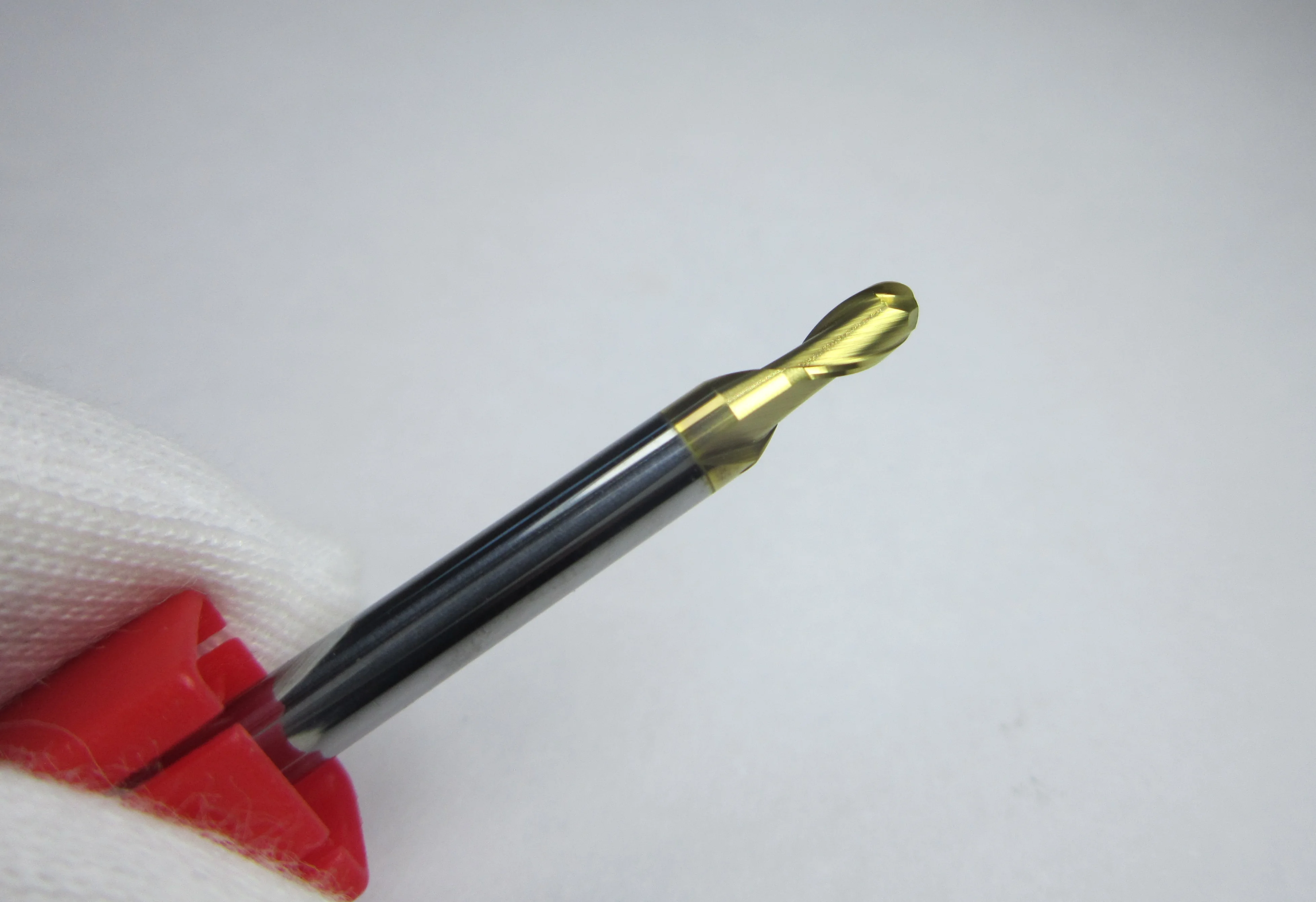 

Radius 0.5 0.75 1.0 1.25 1.5 2.0 mm HRC62 <HRC65 Carbide Ball Nose End Mills CNC machine milling cutter finishing hard steel