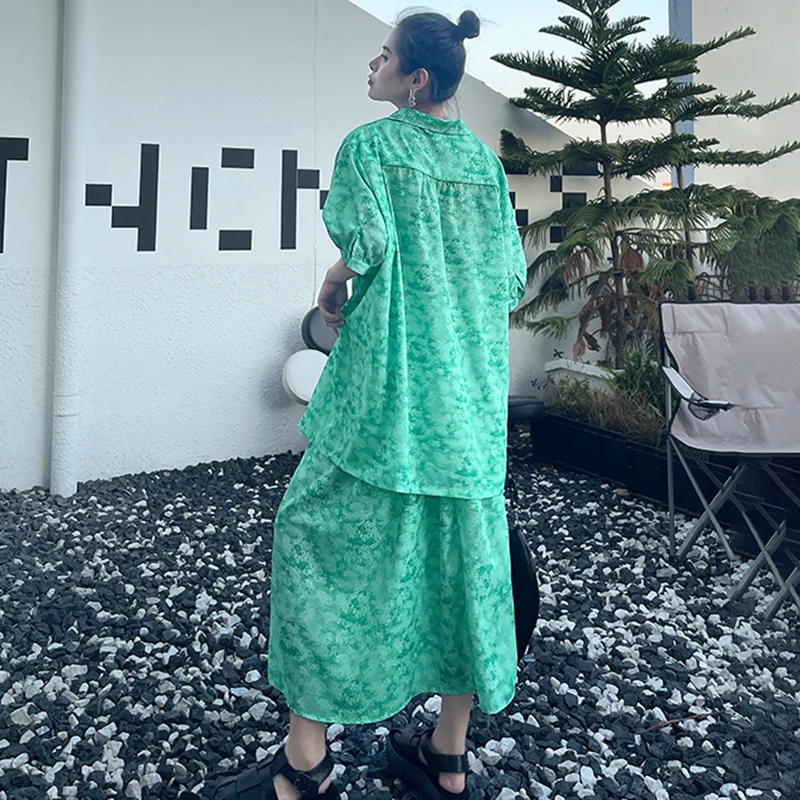 

[EAM] Half-body Skirt Green Big Size Two Pieces Suit New Lapel Half Sleeve Loose Women Fashion Tide Spring Summer 2021 1DD9556