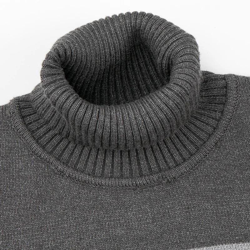 Вязаный свитер с высоким воротом мужской полосатый большого размера в красную и