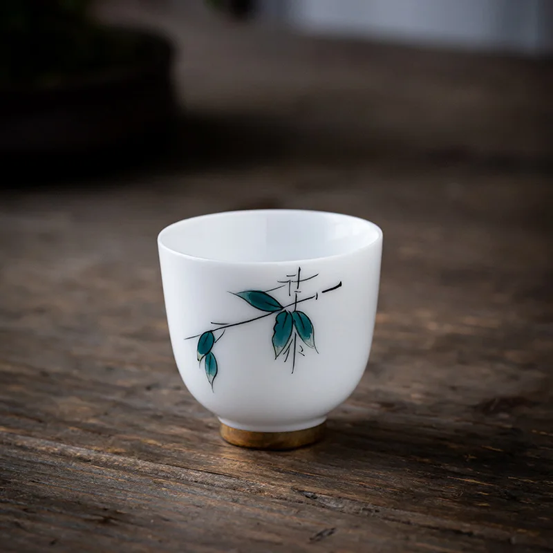 

Глазурованная керамическая белая посуда кунг-фу маленькая чашка одна чашка чайная чаша керамическая чайная посуда ручная роспись чайная ч...