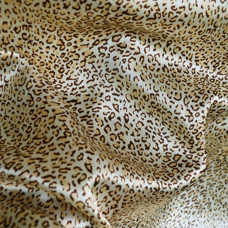 By Meter маленький атласный тканевый шарф с леопардовым принтом платье пижама