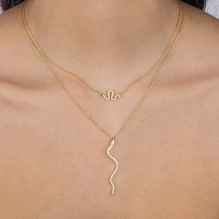 Фото Женское ожерелье из серебра 925 пробы с кулоном-змеей | Украшения и аксессуары