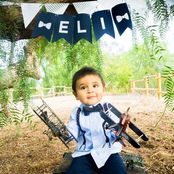 Индивидуальный белый и черный баннер персонализированный с номером имени для