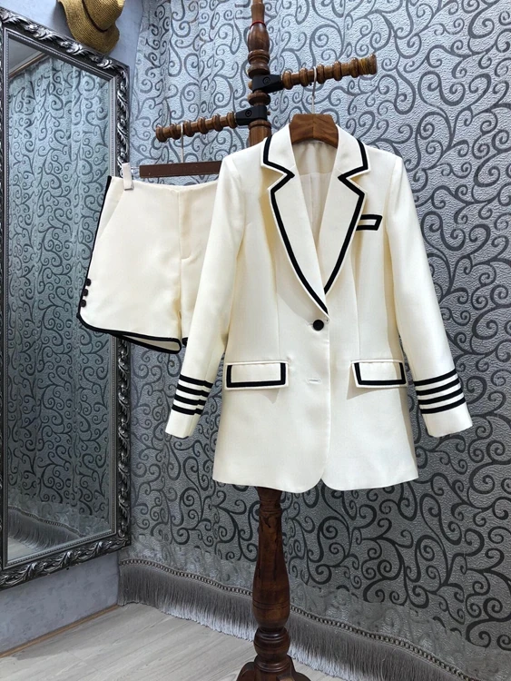

2021 spring and summer new women's wear Lapel color matching stripe banded long sleeve suit + shorts fashion 2-piece set 318