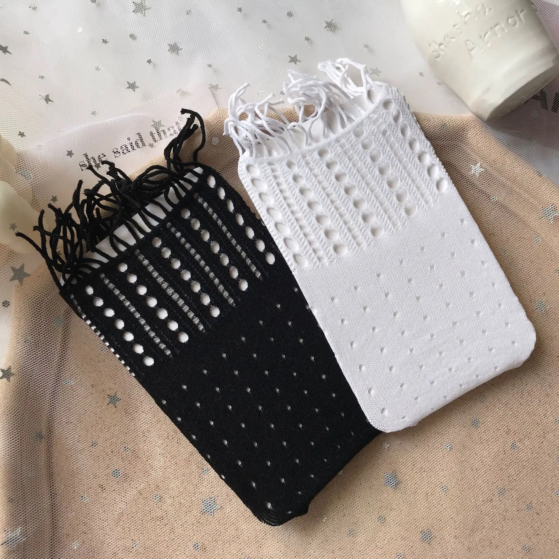 

Spring and Summer Dark Black Hollow Stretch Ladies Street Socks Breathable Casual Wild Retro White Street Net Stockings Selling