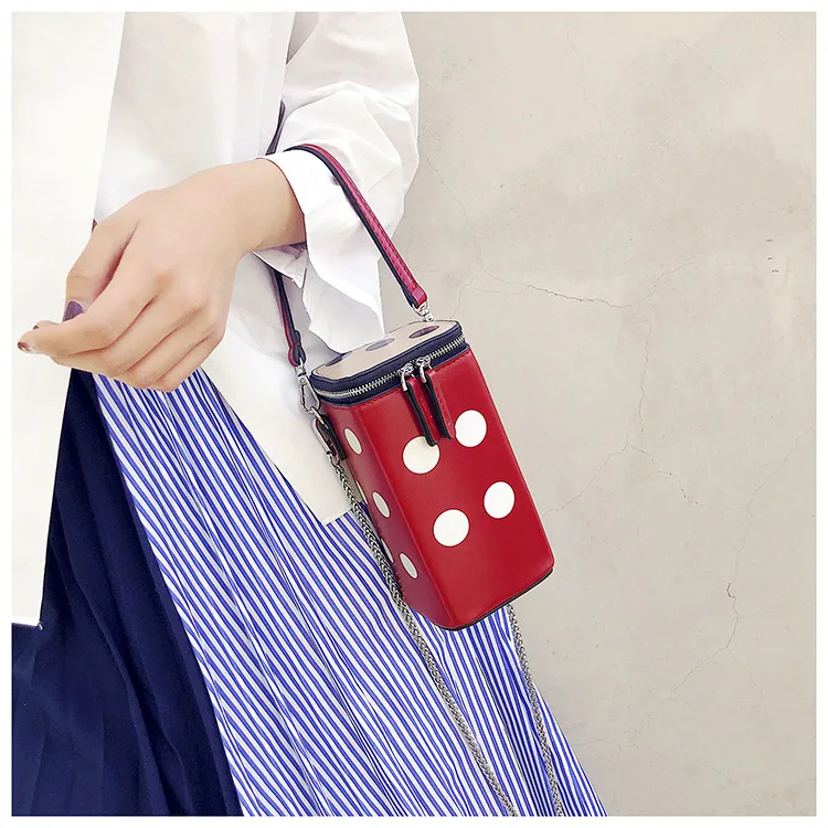 Новая дизайнерская маленькая сумка мессенджер для девочек 2019 модная Корейская