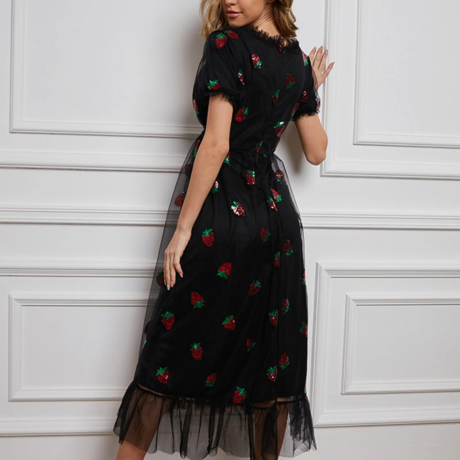 

Fashion Women Dresses Casual Puff Short Sleeve V-Neck Printed Lace Ladies Long Dress Female elegant Long Maxi Party Dress robe