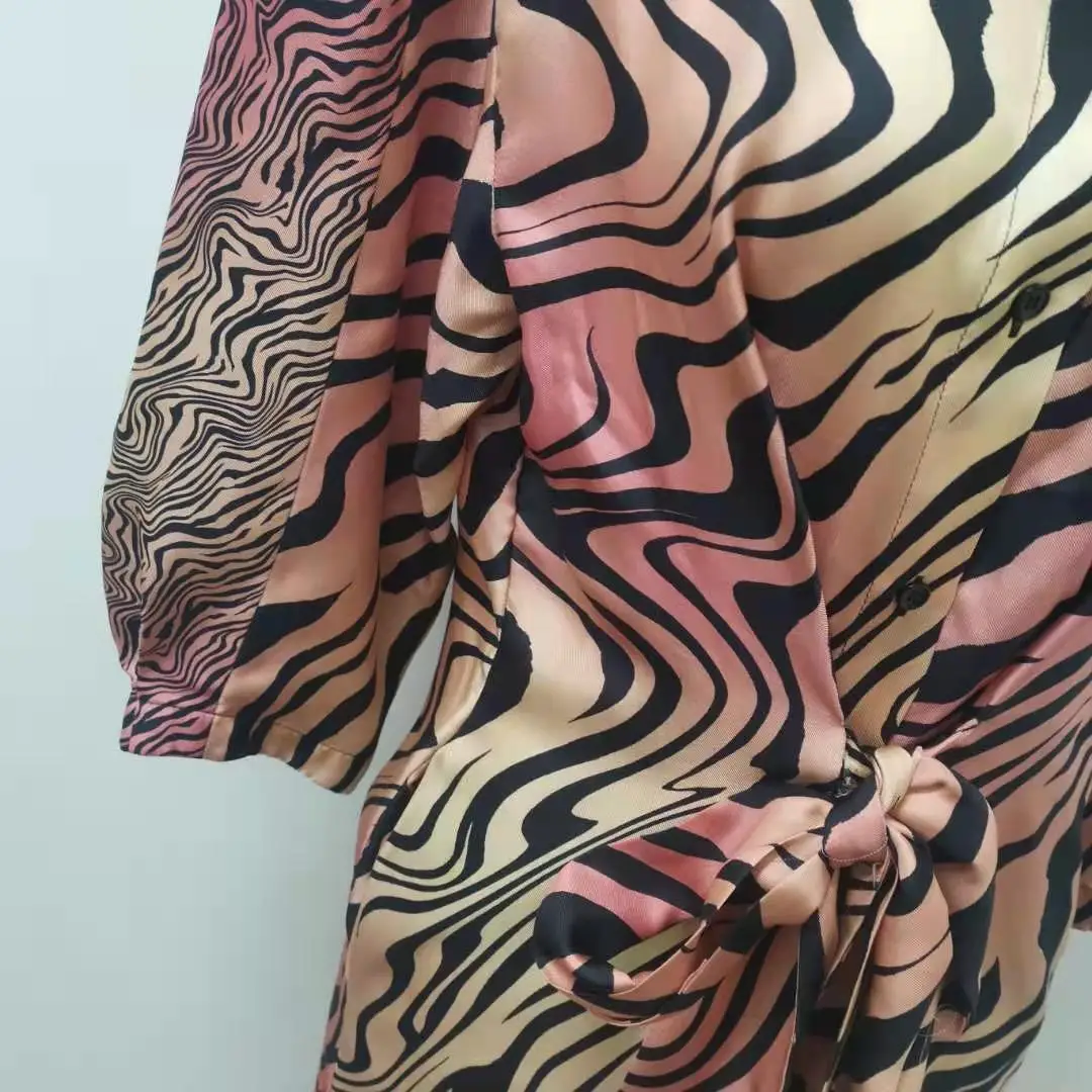 

Women Shirt Dress Turn-down Collar Zebra Printed High Waist 2021 Spring/Summer New Single Breasted Ladies Midi Robes with Sashes