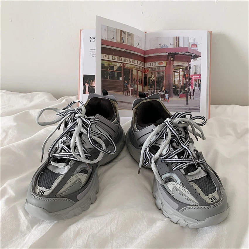 

Gray New Stylish Chunky Sneakers Women Men Sport Thick Sole Footwear Casual Shoes 2021 Male Dad Shoes Adult Platform Trainers