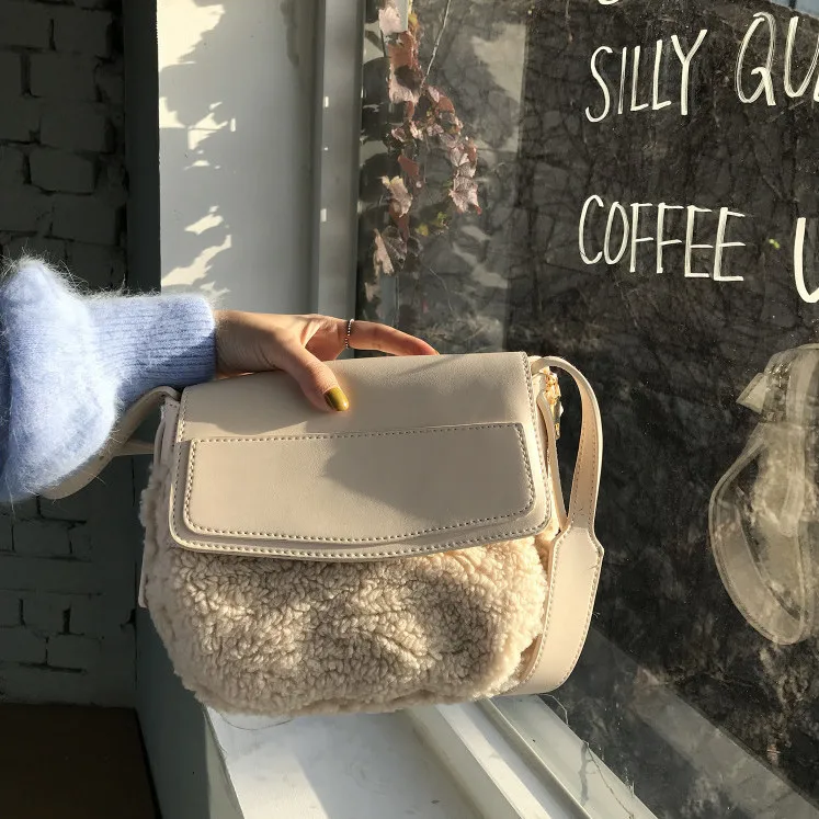 

Elegant Lamb Wool Female Tote Handbags Soft Plush PU Leather Women Flap Shoulder Bag Simple Design Ladies Small Messenger Bags