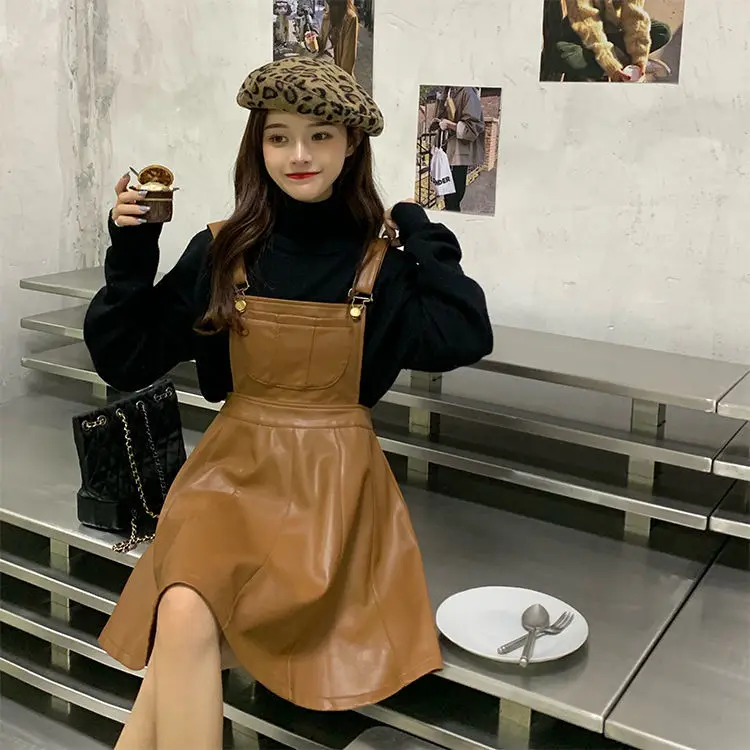 

Новинка Осень/Зима 2020, облегающее ТРАПЕЦИЕВИДНОЕ ПЛАТЬЕ из искусственной кожи во французском ретро-стиле с широкой юбкой и ремешком для сни...