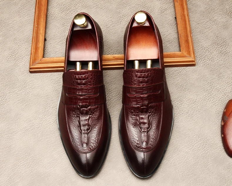 

2021 Fashion Men Shoe For Suit Loafer Genuine Leather Black Wine Red Slip On Men Dress Shoes Designer Wedding Office Formal Shoe