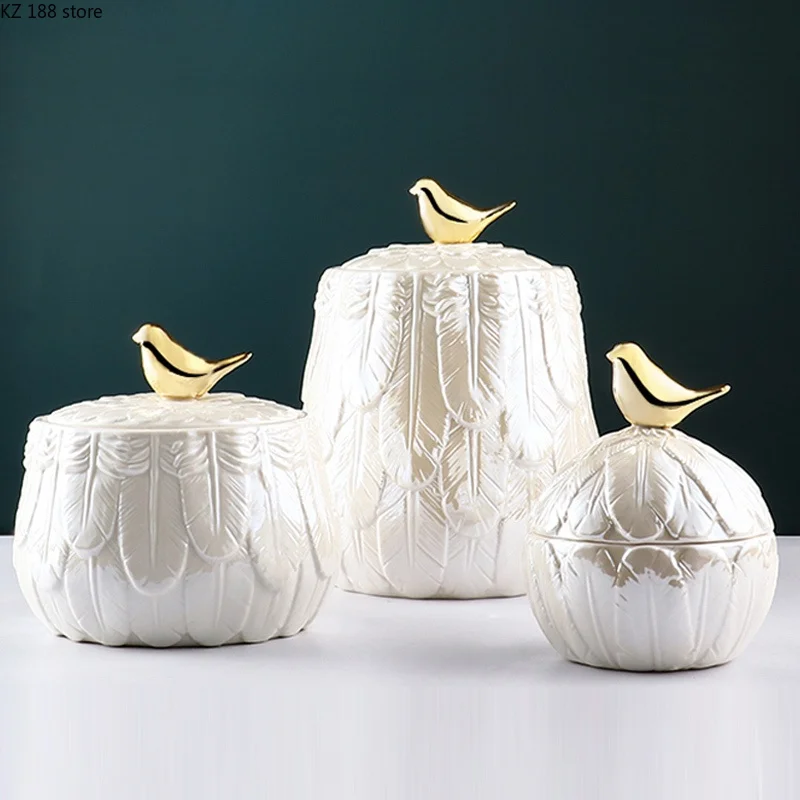 

Nordic Light Luxury Creative Feather Ceramic Storage Jar Jewelry Golden Bird Cover Storage Box Home Storage Jar