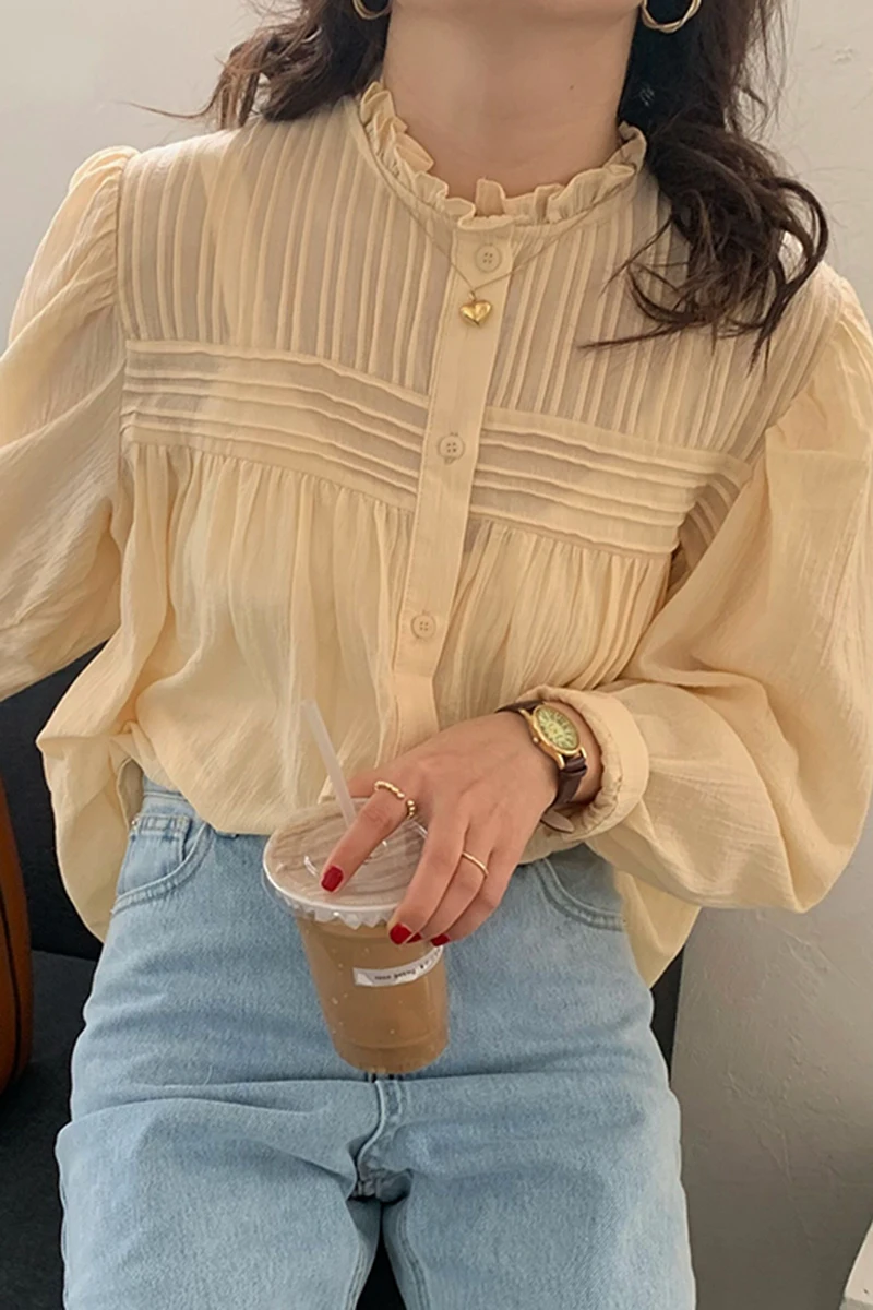 

2021 Spring Gentle Wooden Ear Patchwork Solid Single Breasted Slightly Pleated Loose Lantern Sleeve Shirt Women Tops