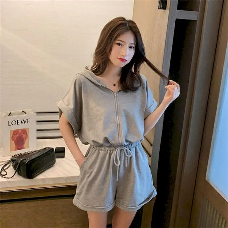 

2022 Summer Womens Hoodies Fashion Jumpsuit Sports Suits Female Short Sleeve T Shirts Small Casual Wide-leg Pants One-piece Suit
