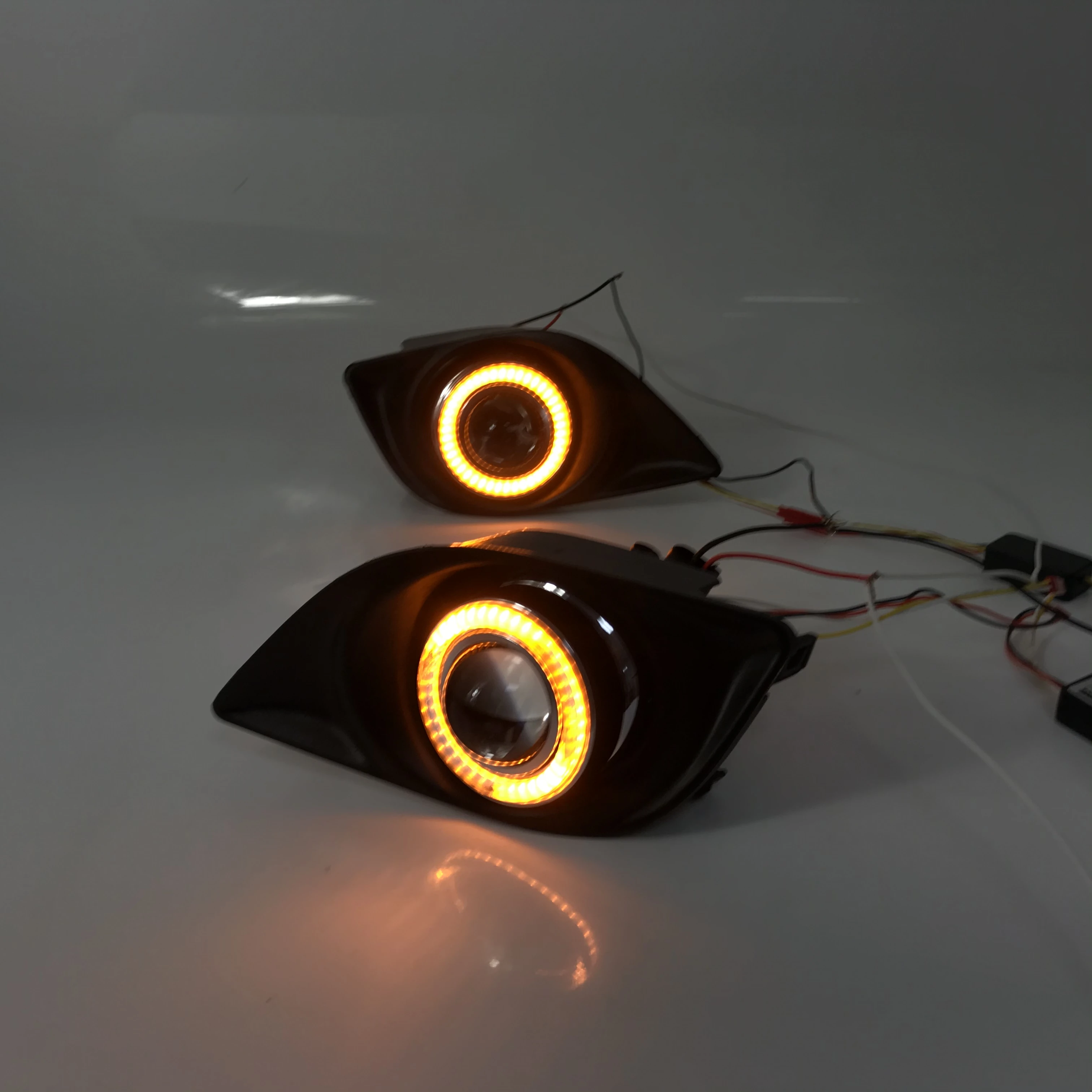 

LED daytime running light fog lamp refit angel eye lens with yellow light steering is suitable for 14-16 Toyota Vios Auto parts