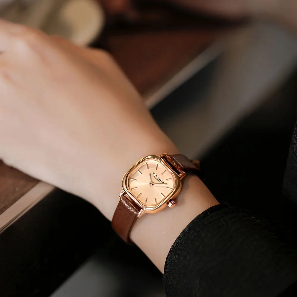 

Women's Watch Small Green Watch Female 2021 New Ins Style Fresh Temperament Girls Watch Fashionable Small Square Watch