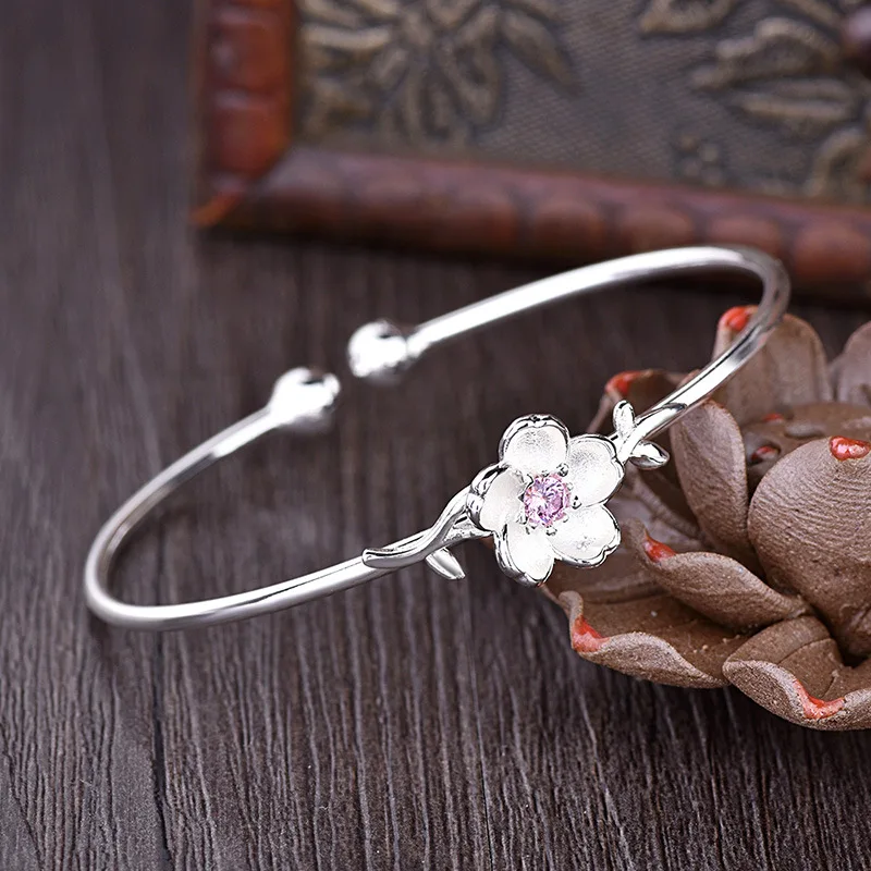 

Creative Trend Bracelet for Women's Anniversary Gift Pink Flower Bud Adjustable Opening Cuff Bracelet Casual Accessories