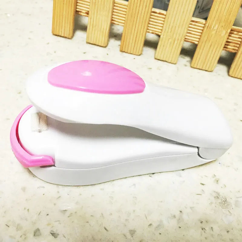 white pink lid Термоупаковщик домашняя запечатывающая закуски из машины упаковочная машина портативный мини карманный вакуумный мешок Cilps Удобная упаковочная машина - Цвет: white pink lid
