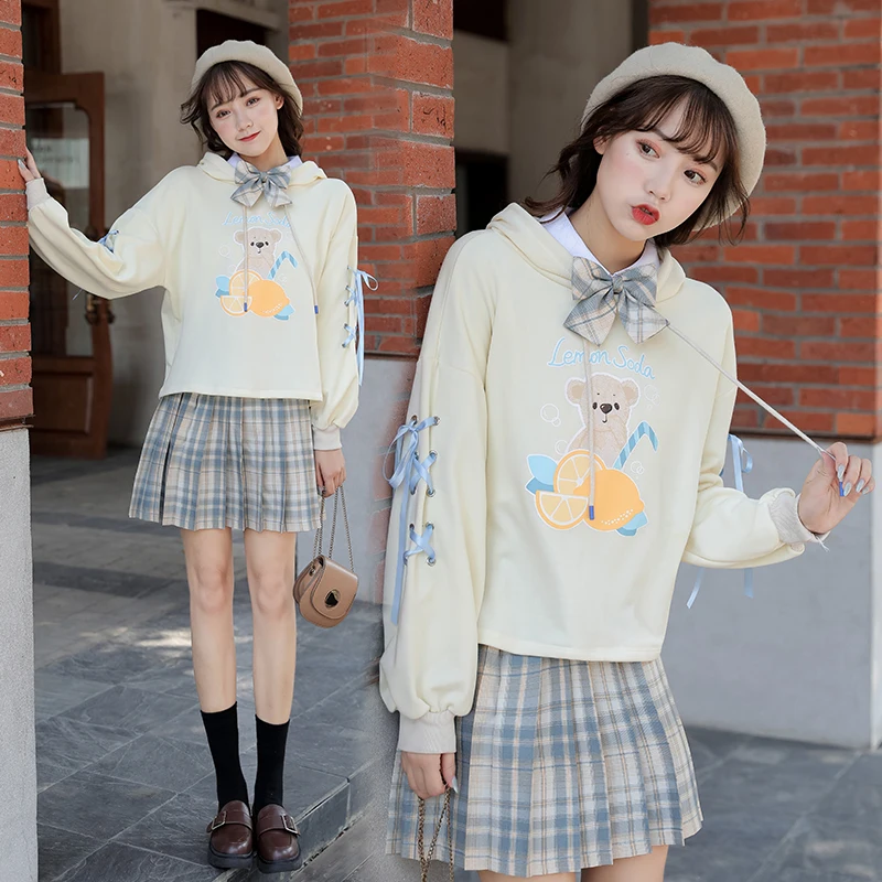 

2020 Sweet girl Autumn Winter Women Hoodies Warm Cartoon print Hooded Lace up Bow side Sweet female hoodies