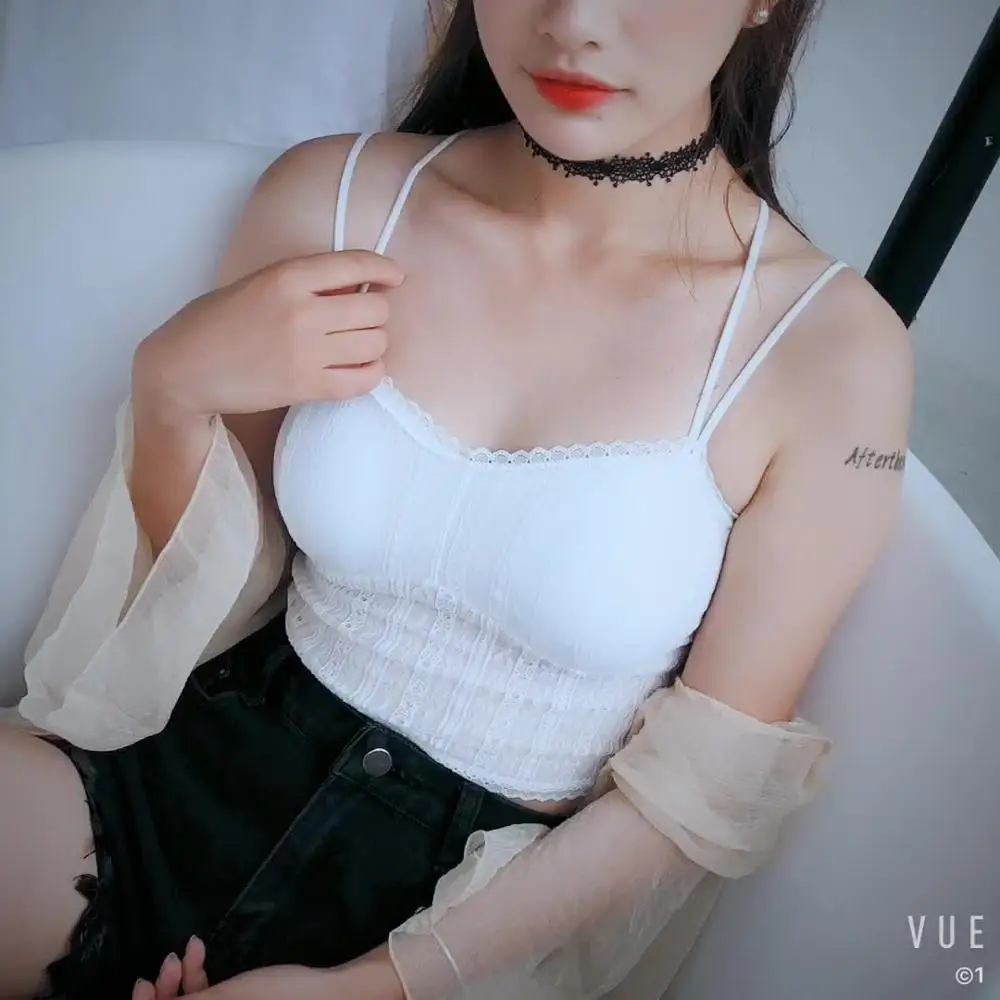 Новый бюстгальтер с запахом на груди есть небольшие сексуальные подставки