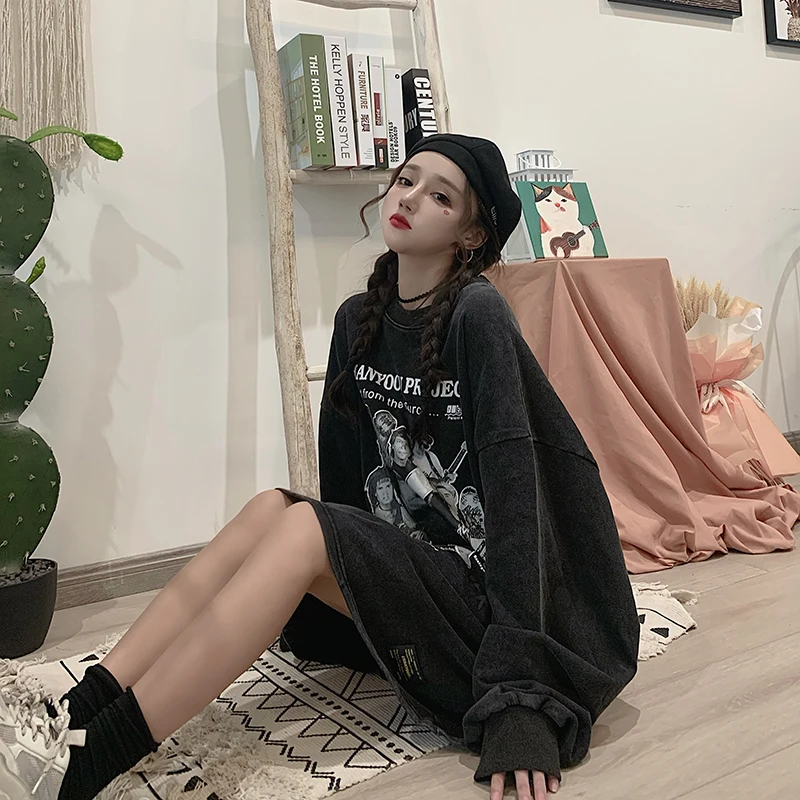 

YTX049 2021 spring new retro Hong Kong style loose oversize mid-length round neck Sweatshirts